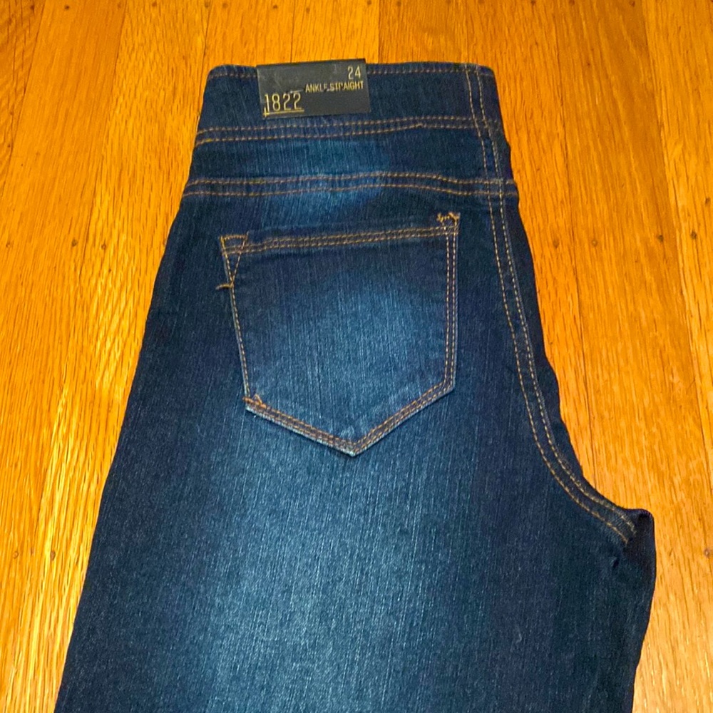 Brand new 1822 Ankle Jeans